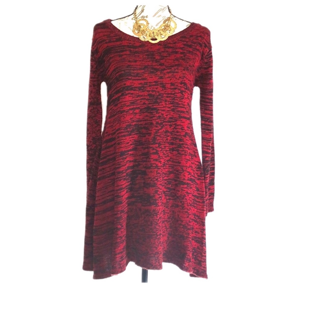 5/$25 Red/Black Sweater-dress. Women’s size Large